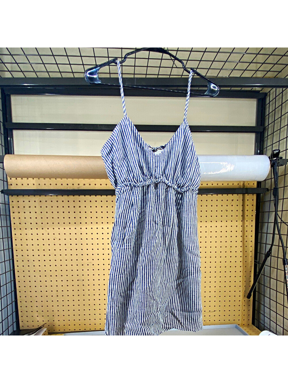 Speechless Women’s XL Blue/White Striped V-Neck Ruffle Jumpsuit Rayon Blend